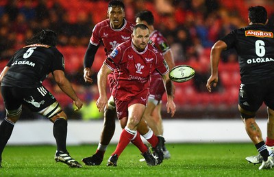 310323 - Scarlets v Brive - European Rugby Challenge Cup - Ken Owens of Scarlets gets the ball away