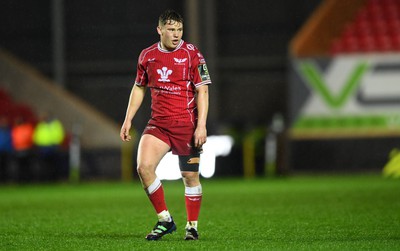 310323 - Scarlets v Brive - European Rugby Challenge Cup - Sam Costelow of Scarlets