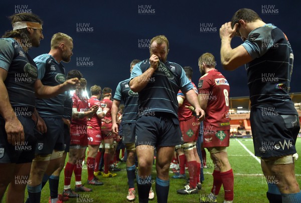 010117 - Scarlets v Cardiff Blues - Guinness PRO12 - Scott Andrews of Cardiff Blues looks dejected at the end of the game by Ben Evans/Huw Evans Agency