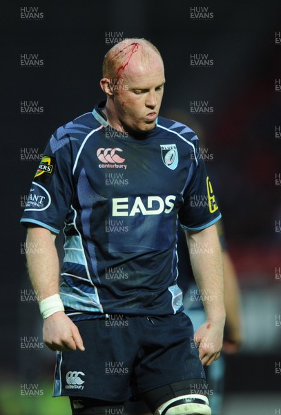 06.05.11 - Scarlets v Cardiff Blues - Magners League - Martyn Williams of Cardiff Blues looks dejected. 