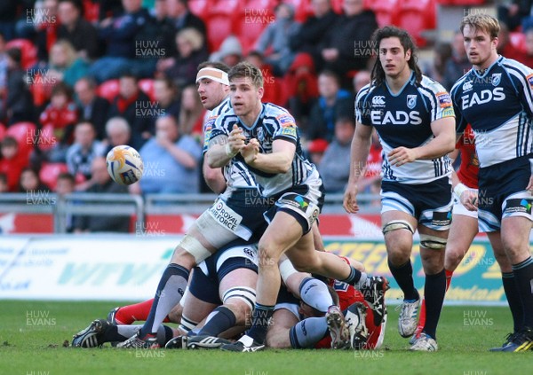 200413 Scarlets v Cardiff Blues - RaboDirectPro12 -Blues' Gavin Evans stands in at scrum half