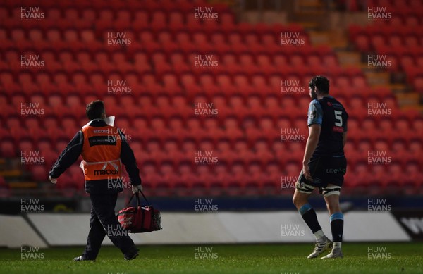 220121 - Scarlets v Cardiff Blues - Guinness PRO14 - Cory Hill of Cardiff Blues leaves the field