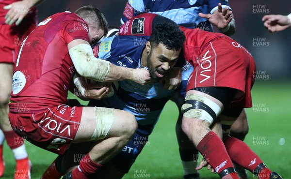 291218 - Scarlets v Cardiff Blues - Guinness PRO14 - Willis Halaholo of Cardiff Blues is held up on the line