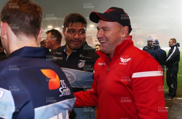 291218 - Scarlets v Cardiff Blues - Guinness PRO14 - Nick Williams of Cardiff Blues and Scarlets Head Coach Wayne Pivac