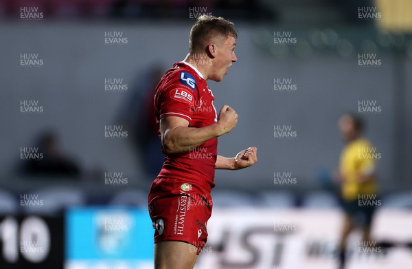020422 - Scarlets v Cardiff Rugby - United Rugby Championship - Sam Costelow of Scarlets celebrates scoring a try