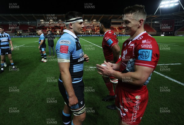 020422 - Scarlets v Cardiff Rugby - United Rugby Championship - Ellis Jenkins of Cardiff and Jonathan Davies of Scarlets at full time