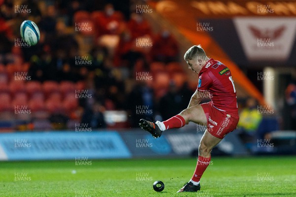 020422 - Scarlets v Cardiff Rugby - United Rugby Championship - Sam Costelow of Scarlets kicks a conversion