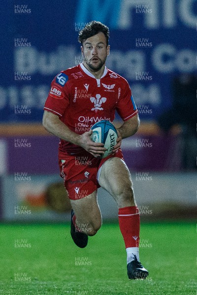 020422 - Scarlets v Cardiff Rugby - United Rugby Championship - Ryan Conbeer of Scarlets on the attack