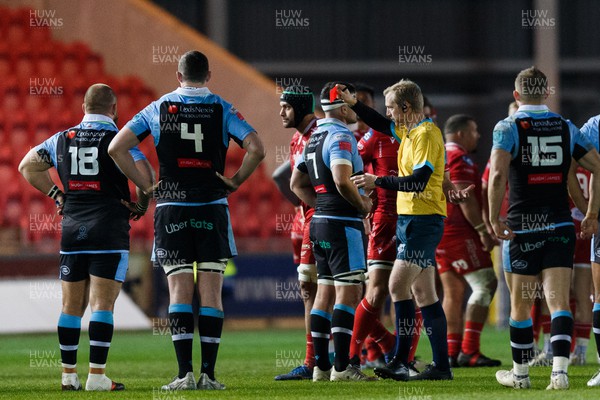 020422 - Scarlets v Cardiff Rugby - United Rugby Championship - Sione Kalamafoni of Scarlets is shown a red card by Referee Tual Trainini