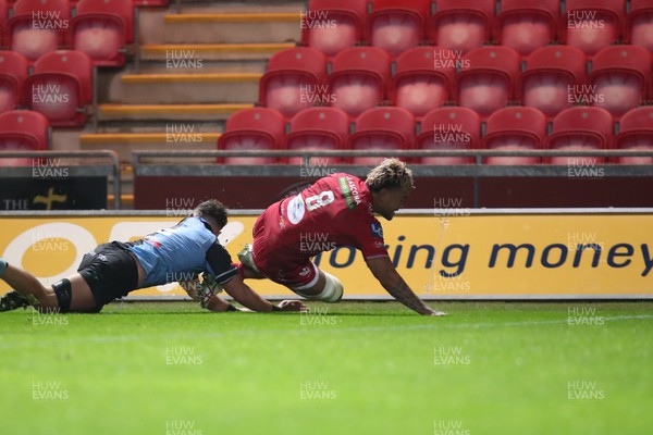 041123 - Scarlets v Cardiff Rugby - United Rugby Championship - Vaea Fifita of Scarlets scores a try