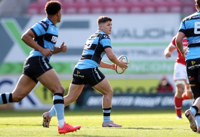 180426 - Scarlets v Cardiff Rugby - United Rugby Championship - Callum Sheedy of Cardiff 