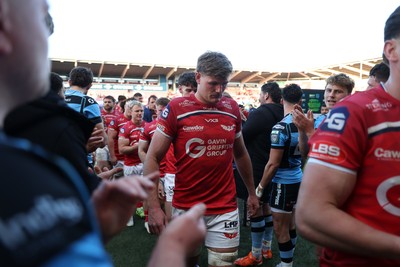 180426 - Scarlets v Cardiff Rugby - United Rugby Championship - Taine Plumtree of Scarlets at full time