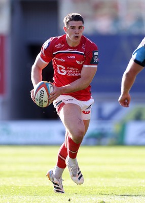 180426 - Scarlets v Cardiff Rugby - United Rugby Championship - Joe Hawkins of Scarlets 
