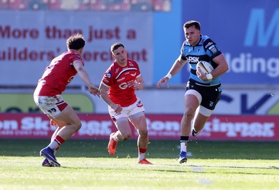 180426 - Scarlets v Cardiff Rugby - United Rugby Championship - Mason Grady of Cardiff 