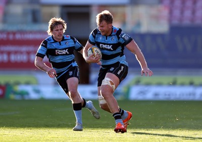 180426 - Scarlets v Cardiff Rugby - United Rugby Championship - Josh McNally of Cardiff 