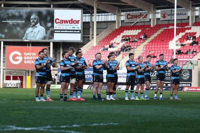 180426 - Scarlets v Cardiff Rugby - United Rugby Championship - Cardiff observe a minutes applause for Christopher Solomon