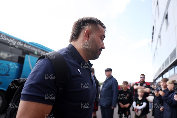 180426 - Scarlets v Cardiff Rugby - United Rugby Championship - Liam Belcher of Cardiff arrives at the stadium