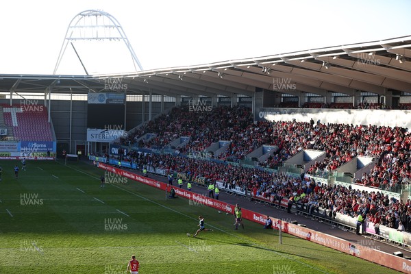 180426 - Scarlets v Cardiff Rugby - United Rugby Championship - Callum Sheedy of Cardiff kicks the conversion