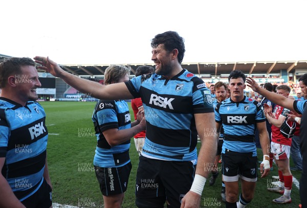 180426 - Scarlets v Cardiff Rugby - United Rugby Championship - Rory Thornton of Cardiff at full time