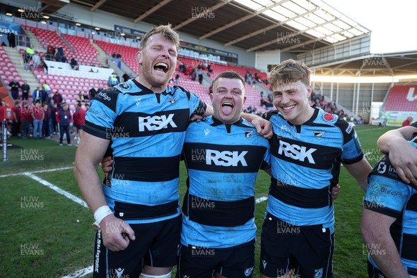 180426 - Scarlets v Cardiff Rugby - United Rugby Championship - Josh McNally, Danny Southworth and Jacob Beetham of Cardiff at full time