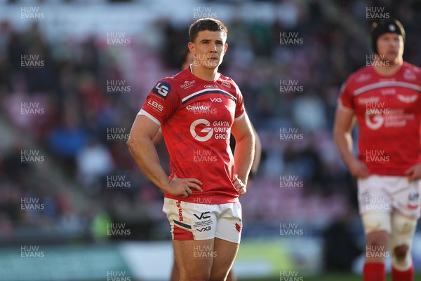 180426 - Scarlets v Cardiff Rugby - United Rugby Championship - Joe Hawkins of Scarlets 