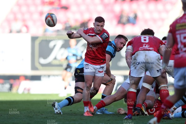 180426 - Scarlets v Cardiff Rugby - United Rugby Championship - Dane Blacker of Scarlets 