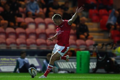 260926 - Scarlets v Cardiff Rugby - United Rugby Championship - Gareth Anscombe of Scarlets kicks a conversion