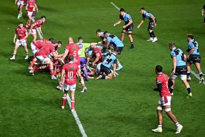 260926 - Scarlets v Cardiff Rugby - United Rugby Championship - Cardiff power over to score their second try of the match