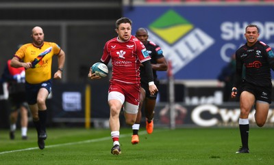 250323 - Scarlets v Sharks - United Rugby Championship - Steff Evans of Scarlets gets into space