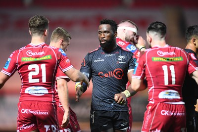 250323 - Scarlets v Sharks - United Rugby Championship - Siya Kolisi of Sharks at the end of the game