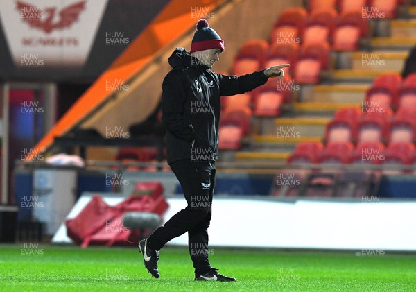 190222 - Scarlets v Connacht - United Rugby Championship - Scarlets head coach Dwayne Peel during the warm up
