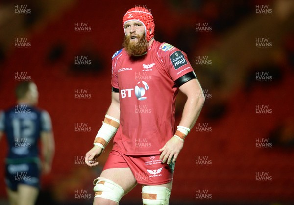 240916 - Scarlets v Connacht - Guinness PRO12 -Jake Ball of Scarlets