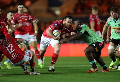 101025 - Scarlets v DHL Stormers - United Rugby Championship - Marnus van der Merwe of Scarlets on the charge
