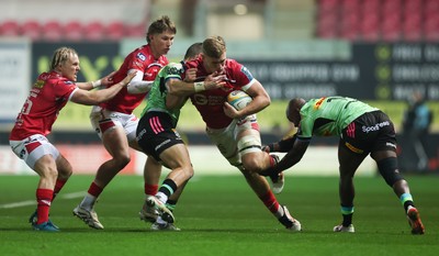 101025 - Scarlets v DHL Stormers, United Rugby Championship - Taine Plumtree of Scarlets takes on Seabelo Senatla of Stormers