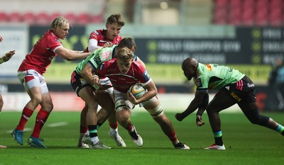 101025 - Scarlets v DHL Stormers, United Rugby Championship - Taine Plumtree of Scarlets takes on Seabelo Senatla of Stormers