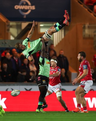 101025 - Scarlets v DHL Stormers, United Rugby Championship - Connor Evans of Stormers takes an unusual view of the match as he fails to win the high ball