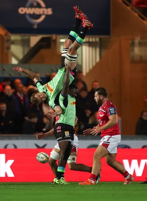 101025 - Scarlets v DHL Stormers, United Rugby Championship - Connor Evans of Stormers takes an unusual view of the match as he fails to win the high ball