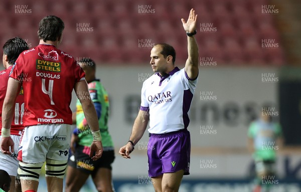 101025 - Scarlets v DHL Stormers - United Rugby Championship - Referee Federico Vedovelli 