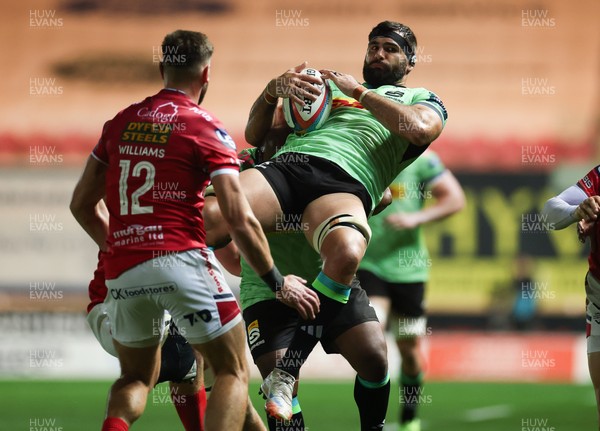 101025 - Scarlets v DHL Stormers, United Rugby Championship - Sazi Sandi of Stormers takes own Jarrod Taylor of Scarlets