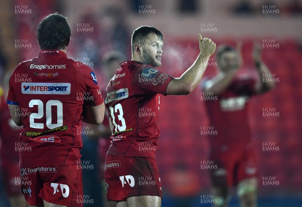 050118 - Scarlets v Dragons - Guinness PRO14 - Steff Hughes of Scarlets at the end of the game