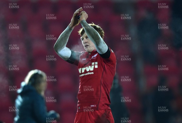 050118 - Scarlets v Dragons - Guinness PRO14 - Rhys Patchell of Scarlets at the end of the game