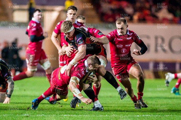 050119 - Scarlets v Dragons - Guinness PRO14 -Hadleigh Parkes of Scarlets tries to drive the ball forwards 
