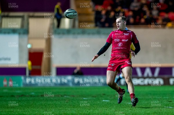 050119 - Scarlets v Dragons - Guinness PRO14 - Ioan Nicholas of Scarlets in action  