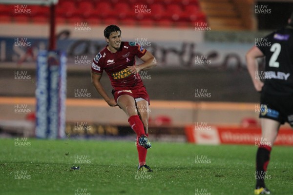 051012 Scarlets v Dragons- RaboDirect Pro12 - Scarlets' Aled Thomas kicks at goal 