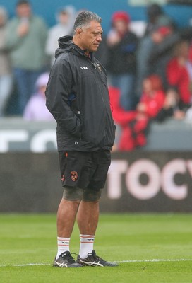 160526 - Scarlets v Dragons RFC, United Rugby Championship - Dragons Head Coach Filo Tiatia during warm up