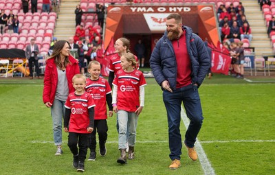 160526 - Scarlets v Dragons RFC, United Rugby Championship - Scarlets Jake Ball and his family are applauded by the fans as he leaves the club at the end of the season