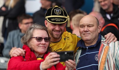 160526 - Scarlets v Dragons RFC, United Rugby Championship - Angus O’Brien of Dragons is presented with the Dragons Supporters Club Supporters Player of the Year Cap
