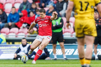 160526 - Scarlets v Dragons RFC - United Rugby Championship - Joe Hawkins of Scarlets kicks at goal to win the match, but his penalty misses and the game is drawn