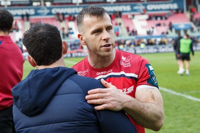 160526 - Scarlets v Dragons RFC - United Rugby Championship - Gareth Davies of Scarlets at the end of the match
