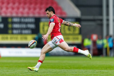 160526 - Scarlets v Dragons RFC - United Rugby Championship - Joe Roberts of Scarlets